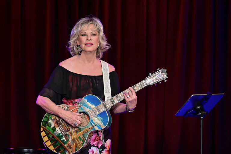 Lisa Fitz 1500P Lange Kante- zur Ansicht-4